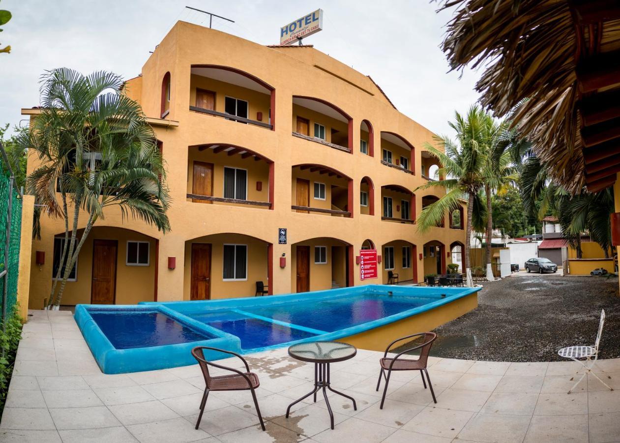 Hotel Cuamatzi Zihuatanejo Kültér fotó