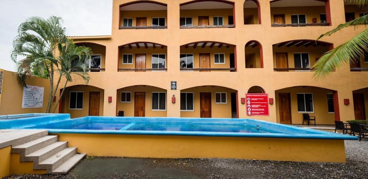 Hotel Cuamatzi Zihuatanejo Kültér fotó