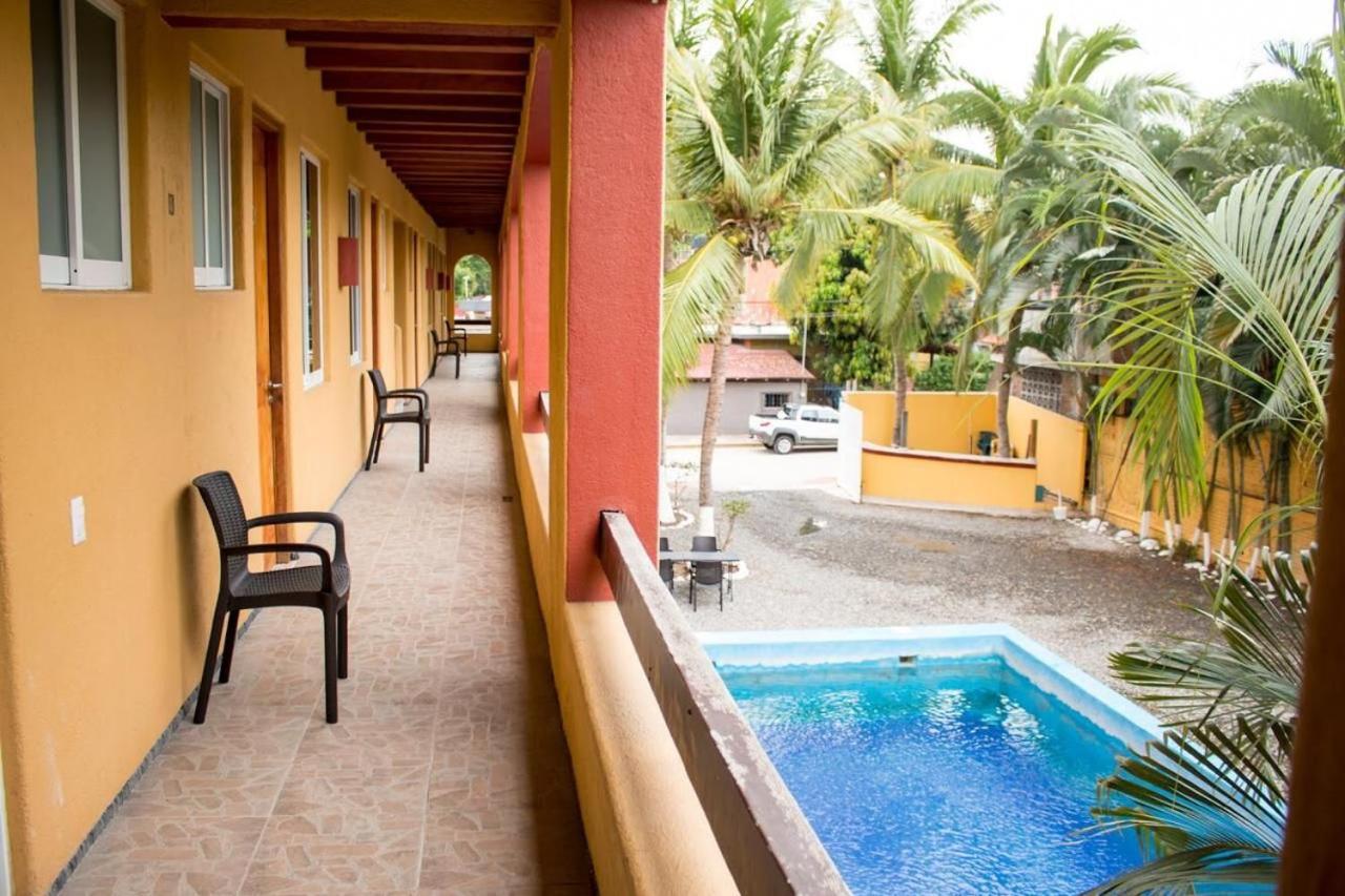 Hotel Cuamatzi Zihuatanejo Kültér fotó