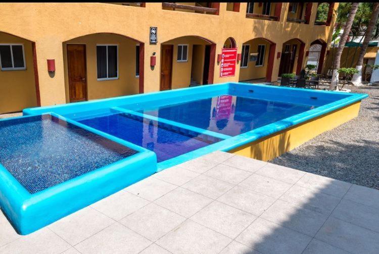 Hotel Cuamatzi Zihuatanejo Kültér fotó